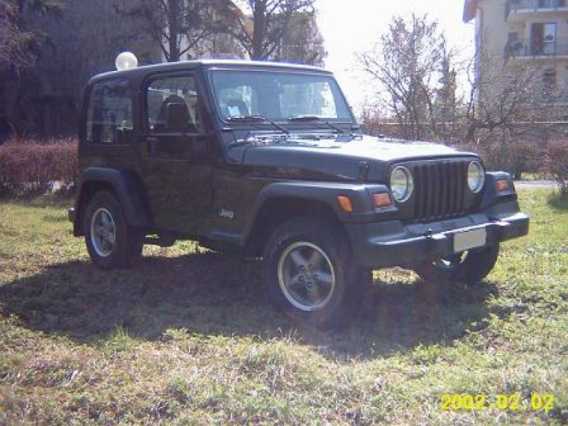 For sale I sell jeep WRANGLER tj 4000 HARD TOP Climate