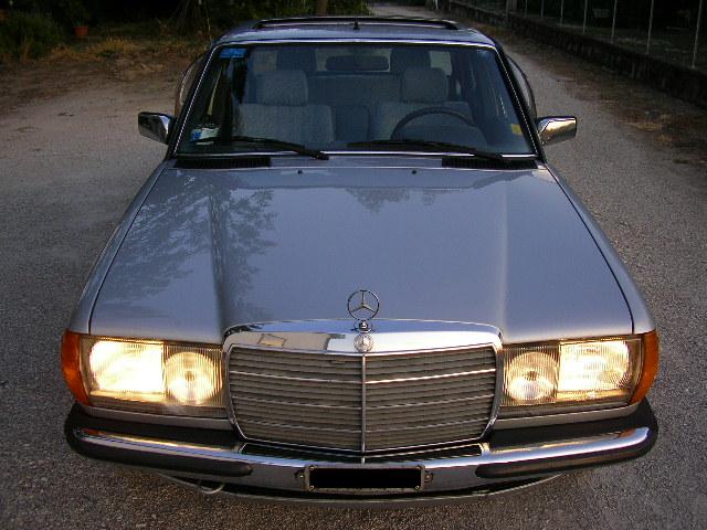 Мерседес 240 d