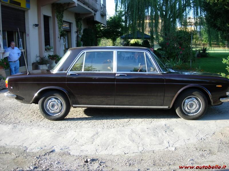 Lancia 2000 berlina