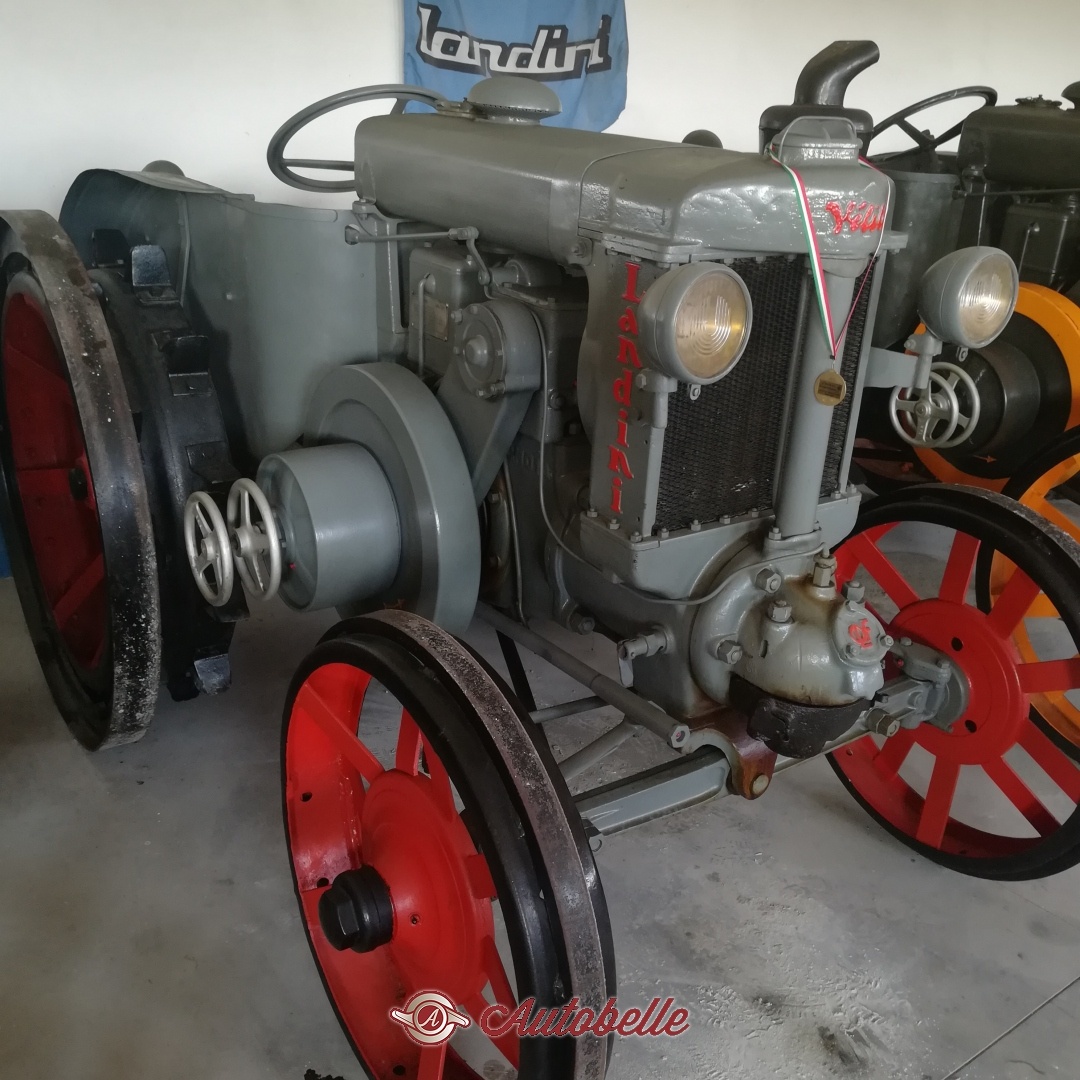 Die cast Modelo-el LANDINI VELITE V.L 1935-1:43 30 Tractor 