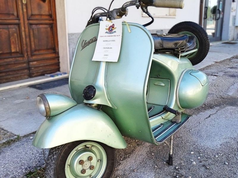 vespa v33