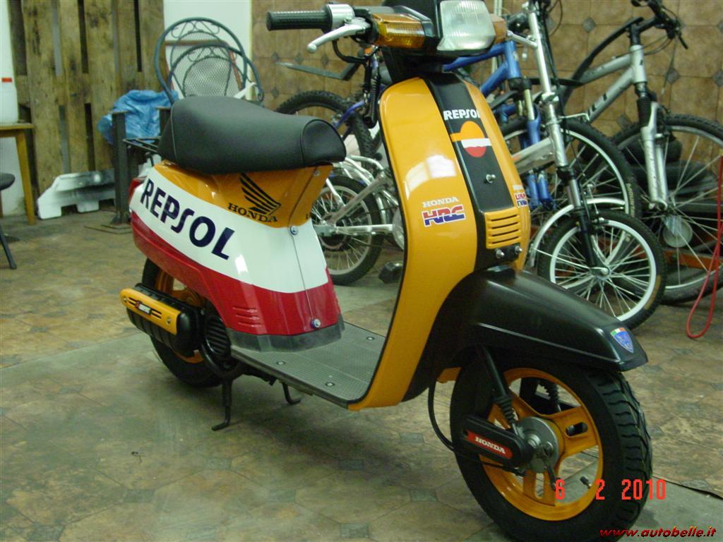 Скутер honda vocal