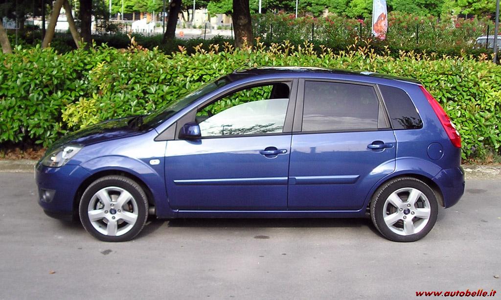 Vendo Ford Fiesta 1.4 TDCi Clever 5p.